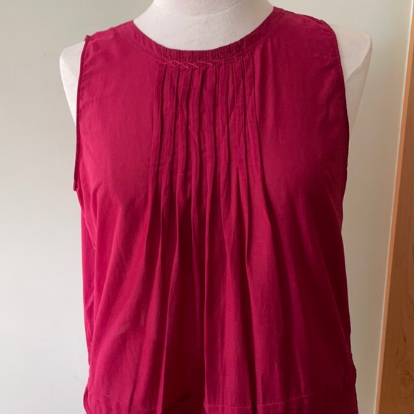 Gap Crimson Pink Sleeveless Top, Size M - Picture 4 of 15